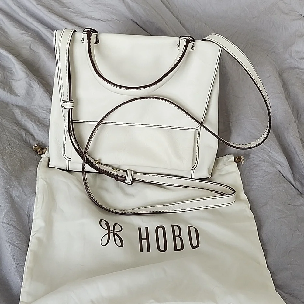 Hobo Meter cross body bag in an off white leather - Picture 1 of 8